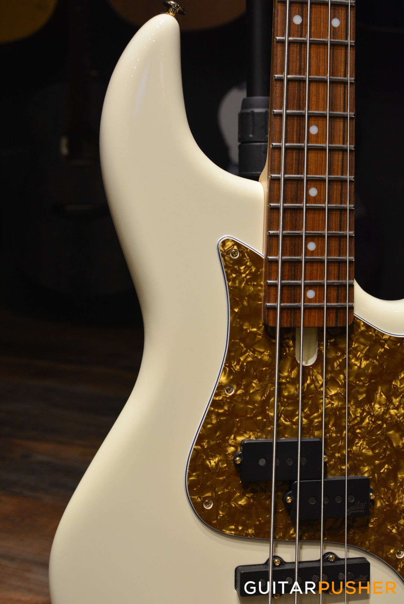 F BASS VF4-PJ P+J Bass (Olympic White) - Ash Body w/ Alder Wings, Pau Ferro Fingerboard, Gold Pearloid Pickguard w/ Aguilar Pickups, Active F Bass Preamp, & Gig Bag (850820)