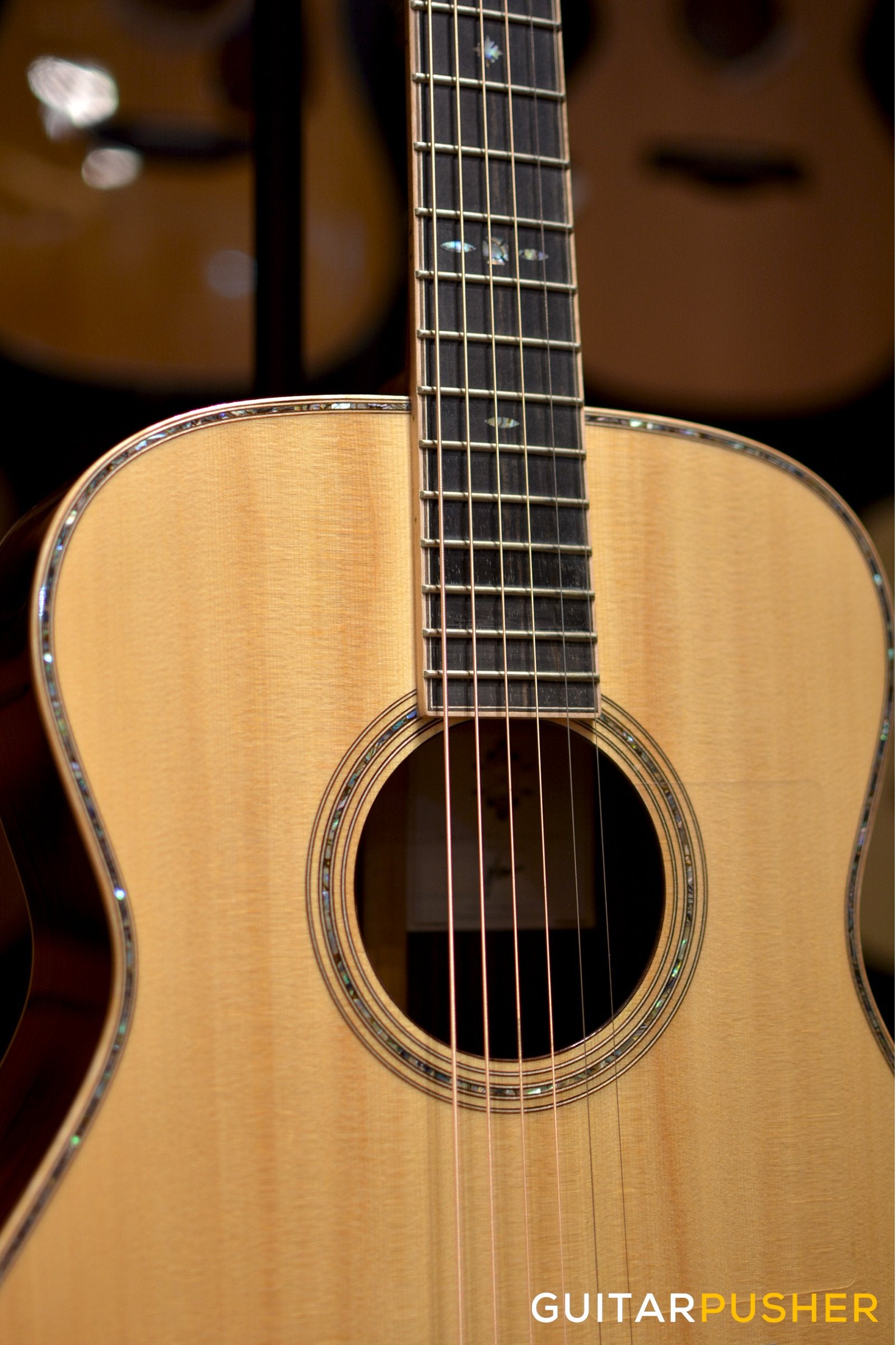 Maestro Traditional Series OM-IR AH Adirondack Spruce