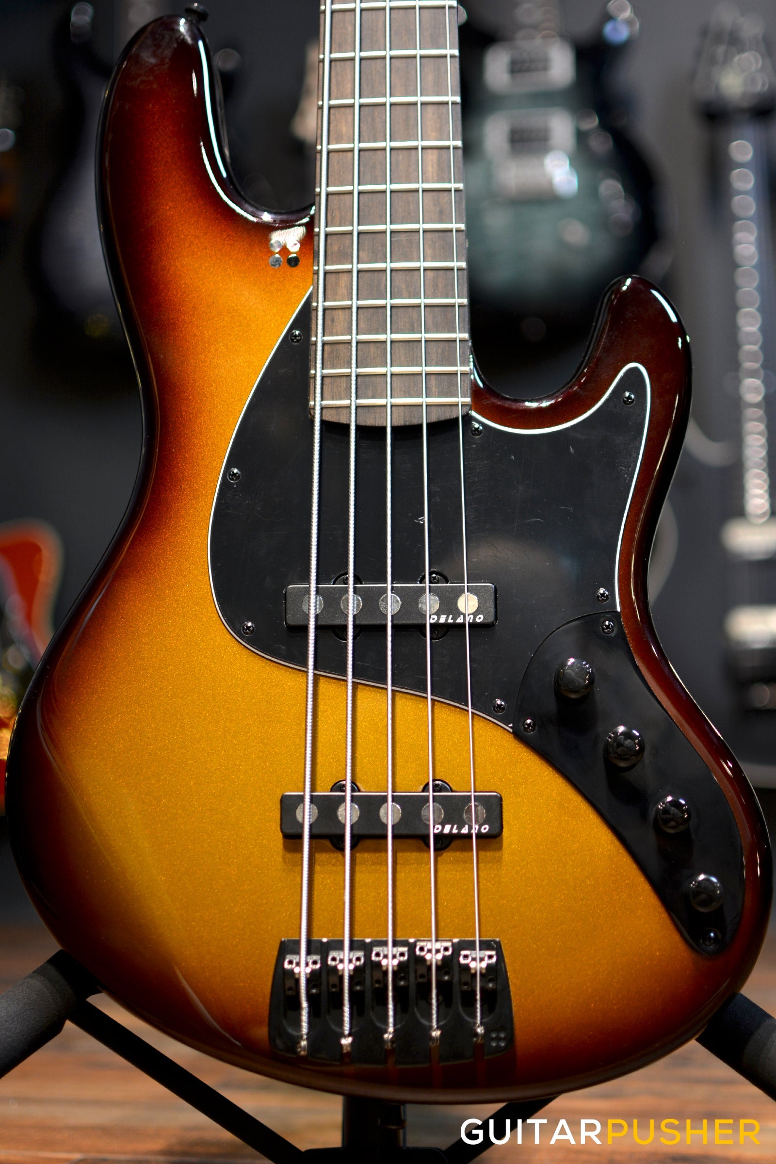 Sandberg California TT5 5-String J Bass - Goldburst