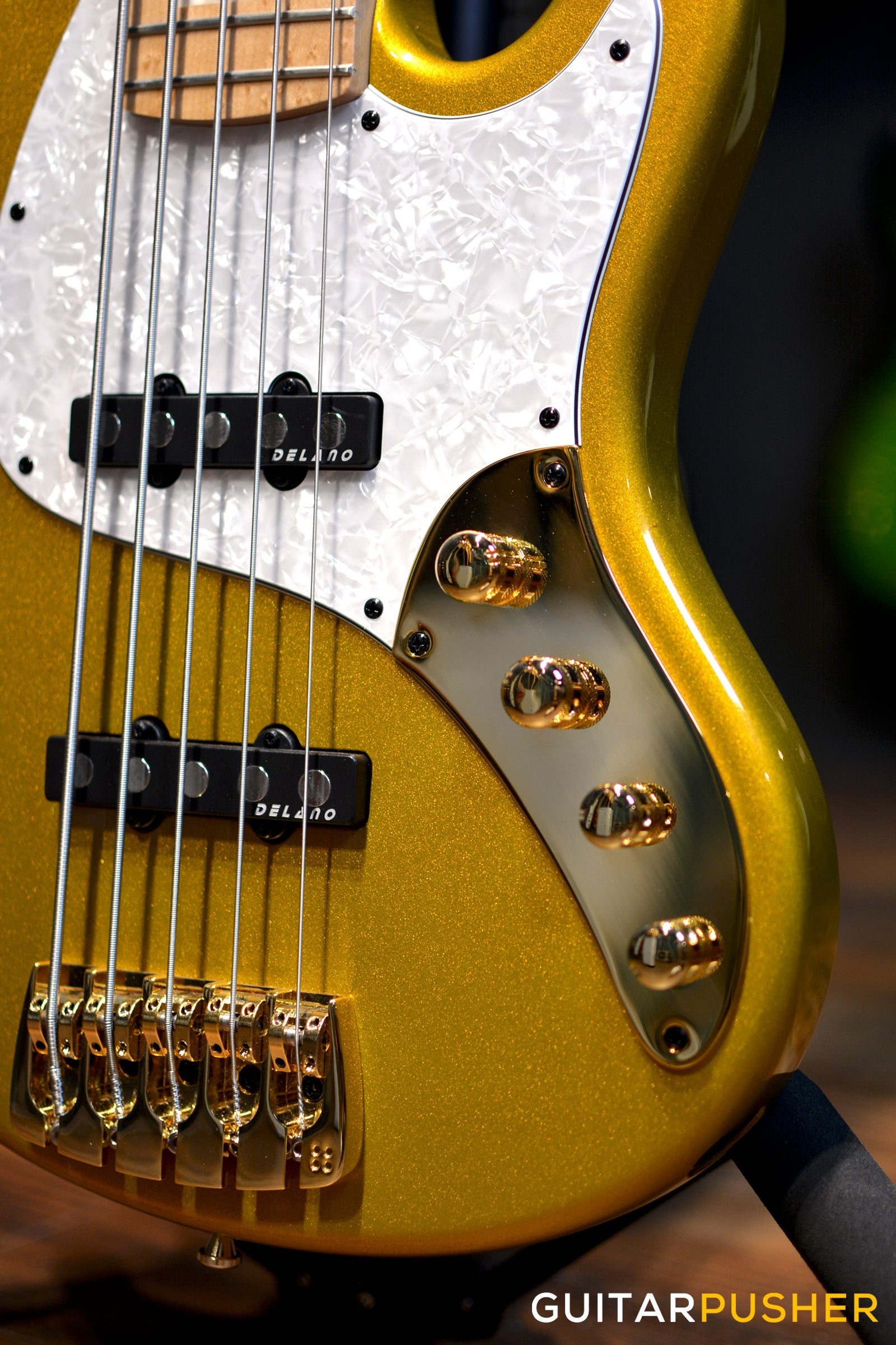 Sandberg California TT5 5-String J Bass - Gold