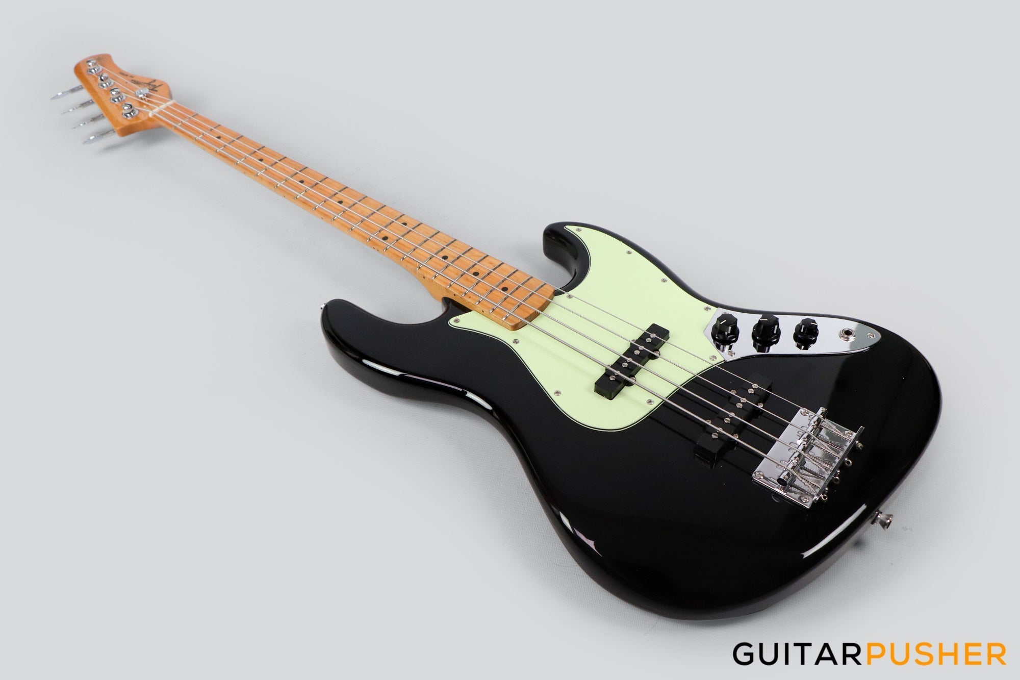 Tagima TW-73 JB Bass 4-String - Black (Maple Fingerboard/Mint Green Pickguard)