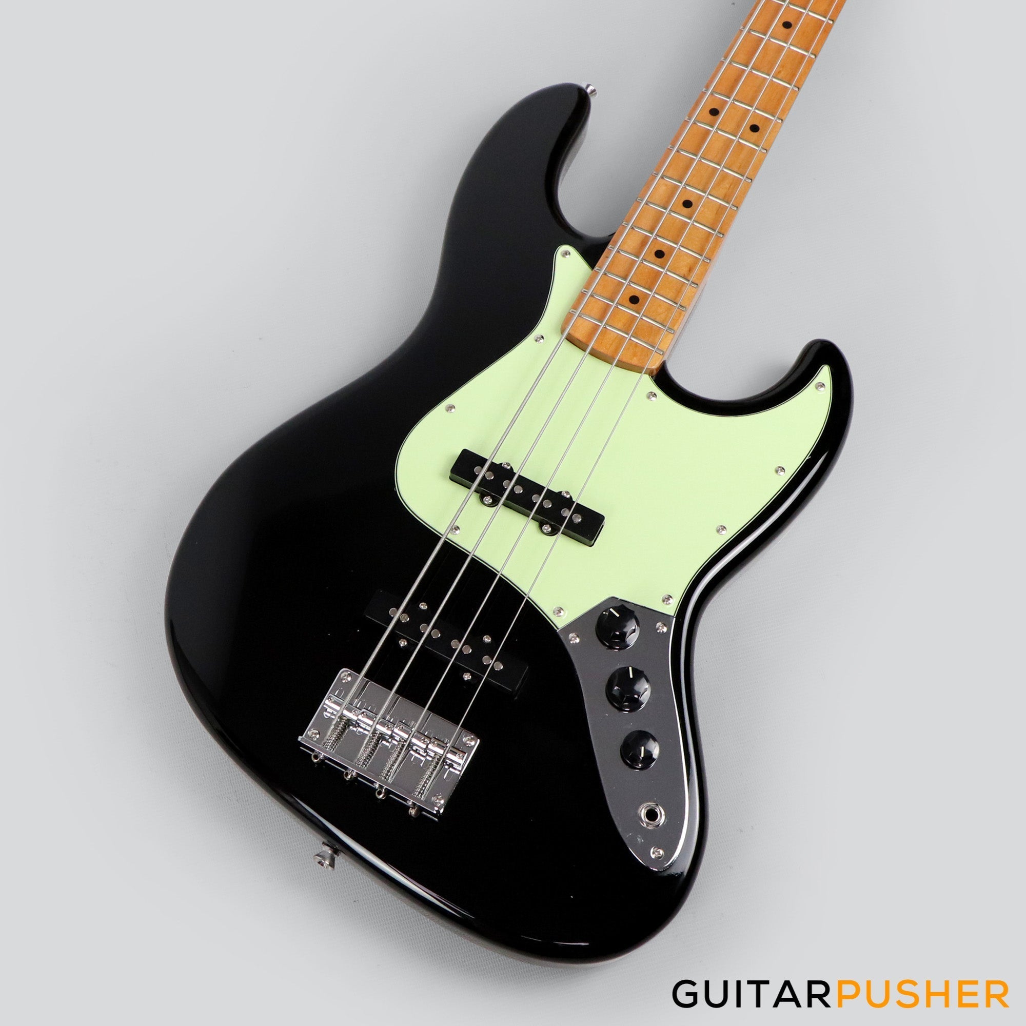 Tagima TW-73 JB Bass 4-String - Black (Maple Fingerboard/Mint Green Pickguard)